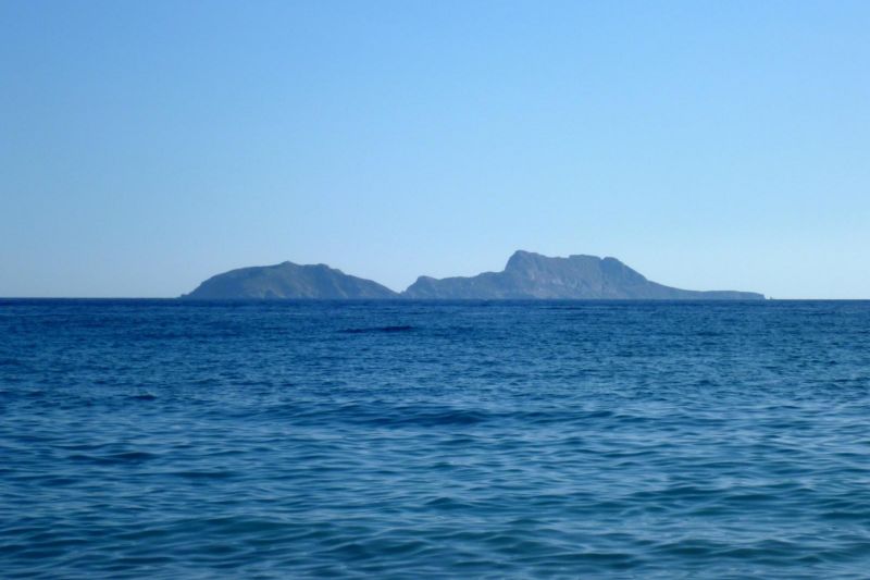 Paximadia islands